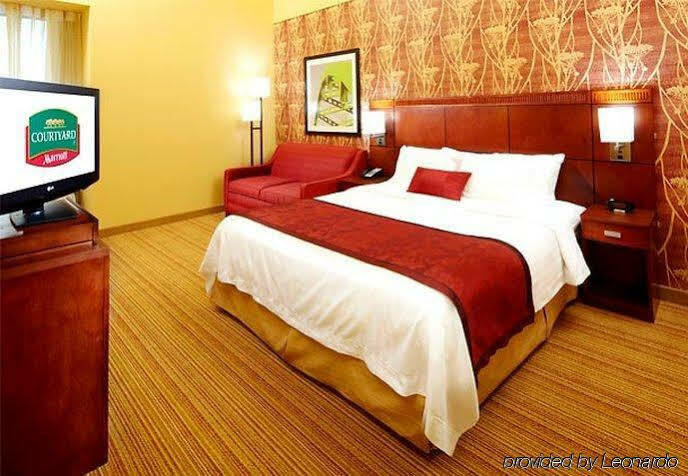 Hotel Courtyard By Marriott Pittsburgh Downtown Exterior foto